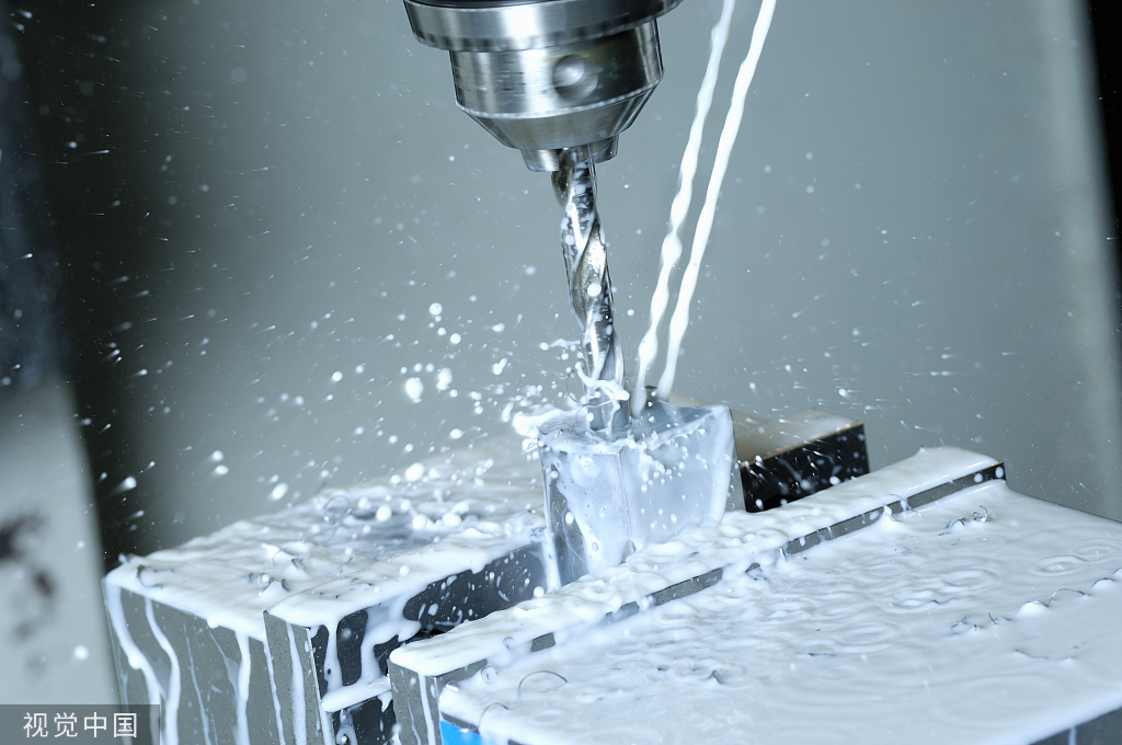 金属加工における切削液潤滑剤に関する基本ガイド