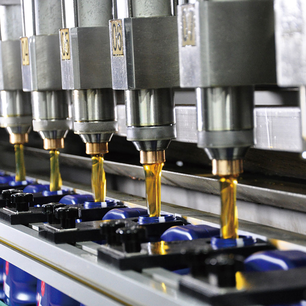 工業用潤滑剤の究極ガイド: 機械に適したオイル、グリース、液体の選択