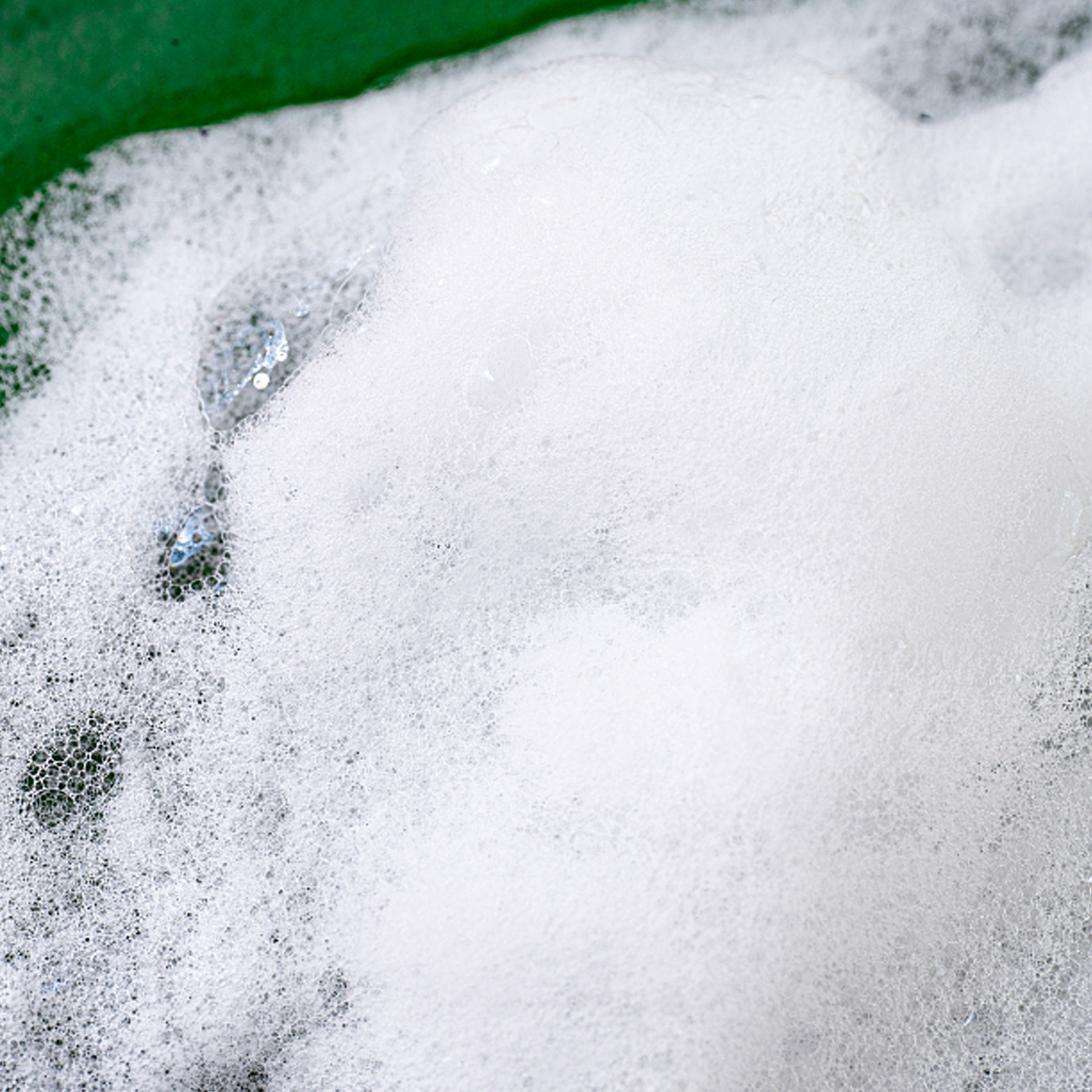 アニオン性界面活性剤は何に使用されていますか？